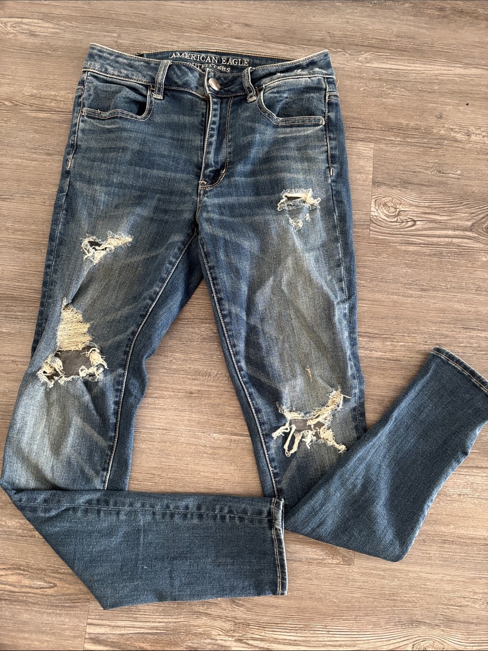 American Eagle Outfitters Women's Distressed Medium Blue Skinny Jeans